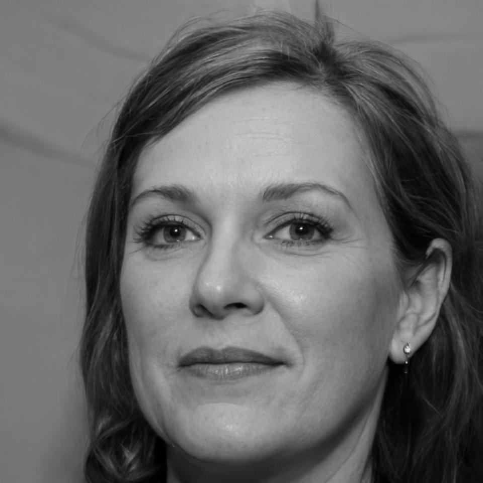 Saskia De Vries instructor portrait